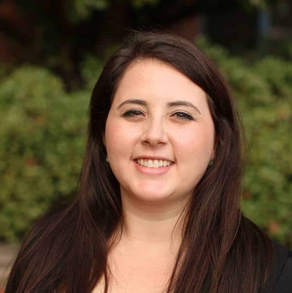 Stephanie Vivirito headshot