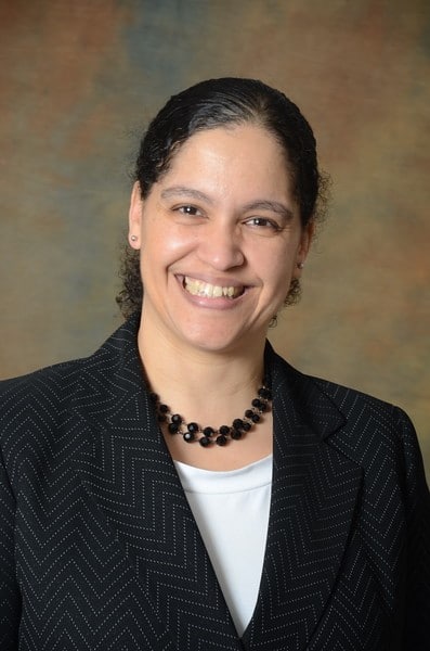 Faye Jones Headshot