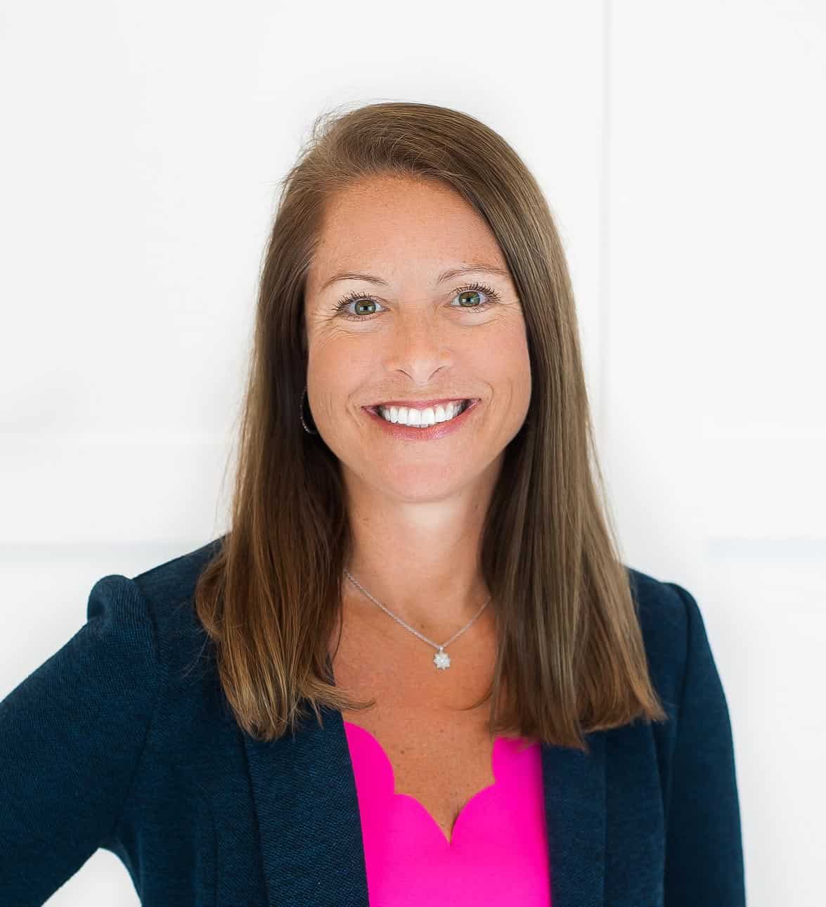 Wendi Cannon Headshot